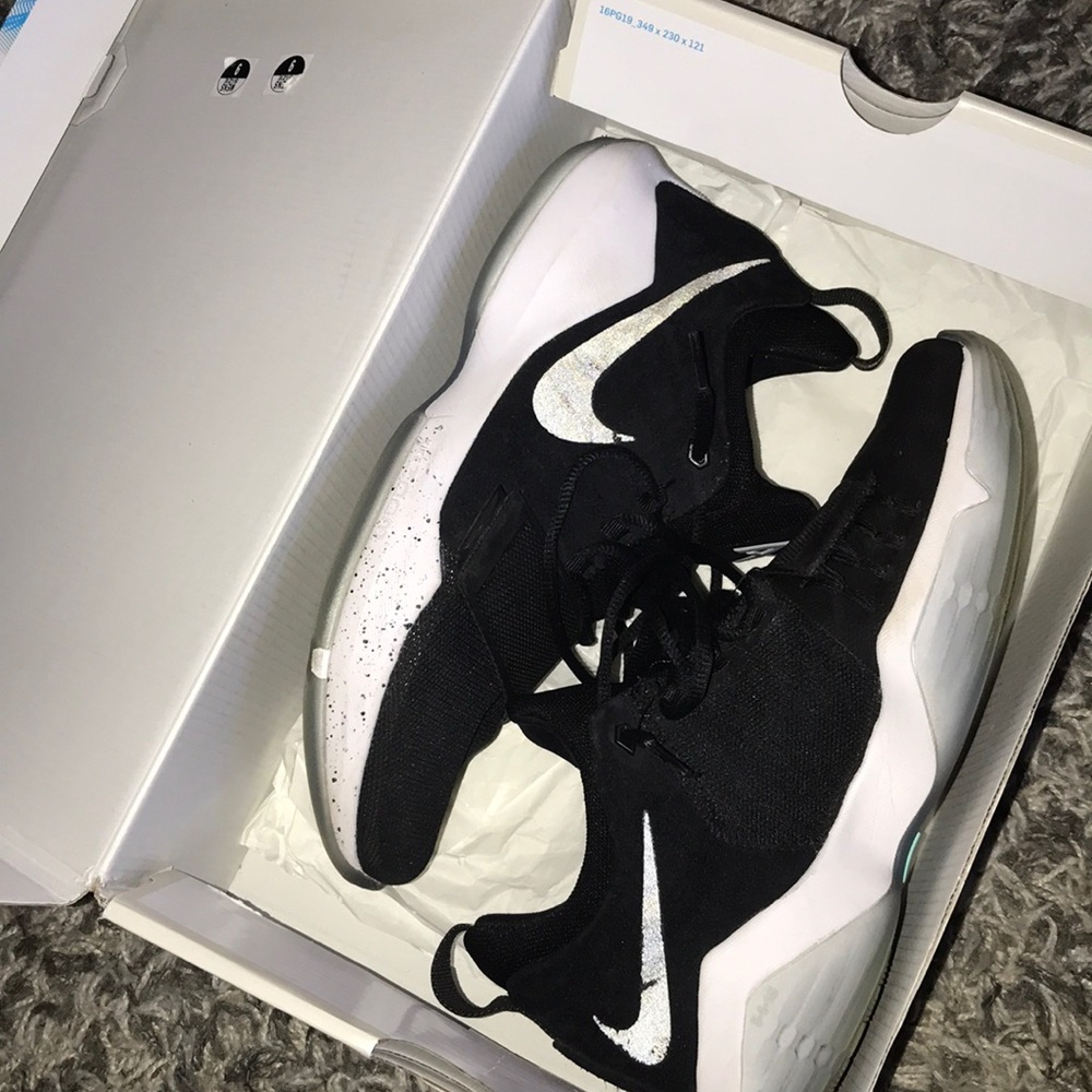 Paul George 1 Shoes Size 9 “Black Ice”